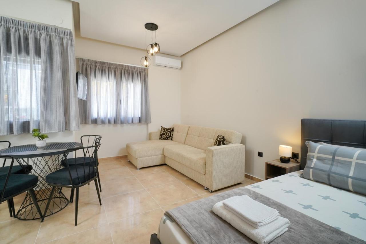 Giorgio Suites Asprovalta Bagian luar foto
