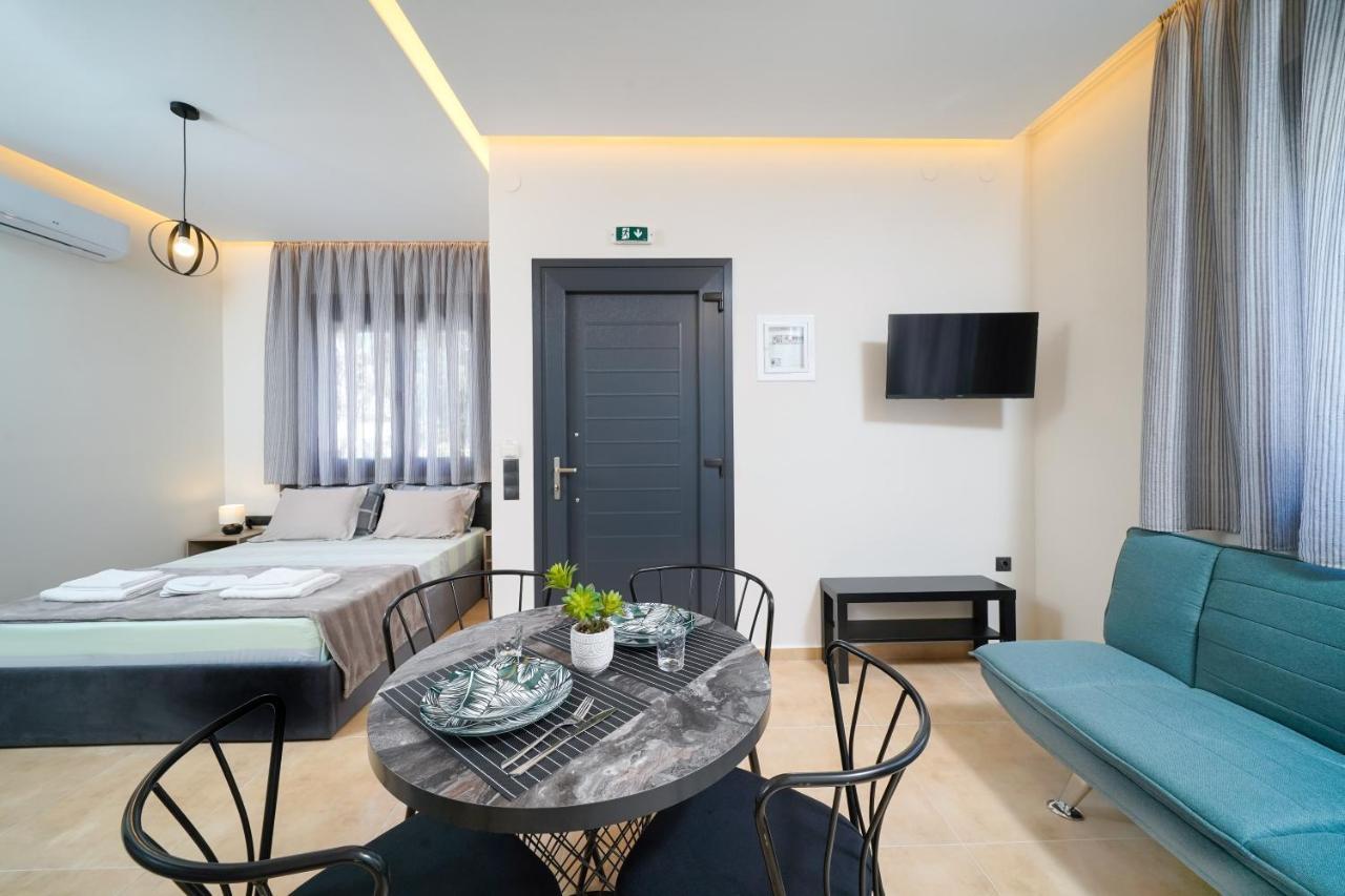 Giorgio Suites Asprovalta Bagian luar foto